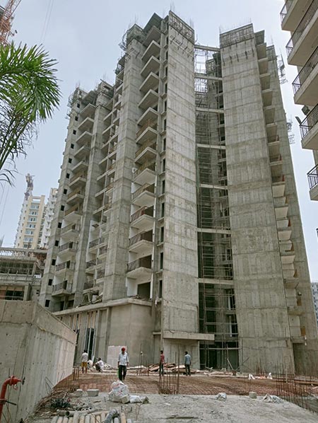ongoing projects in Noida Extension